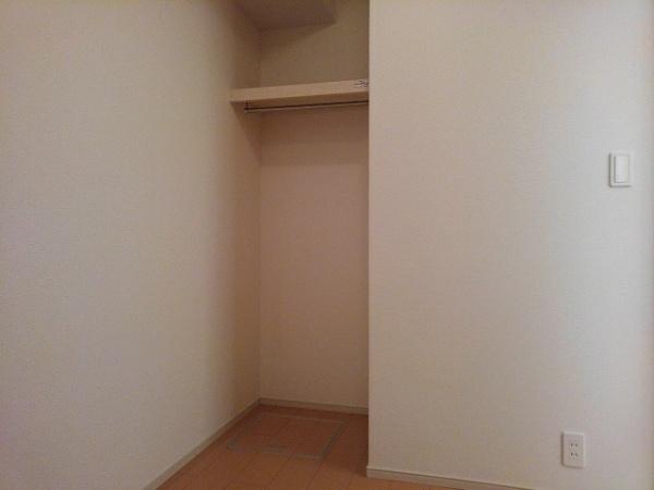 中巨摩郡昭和町清水新居のアパート