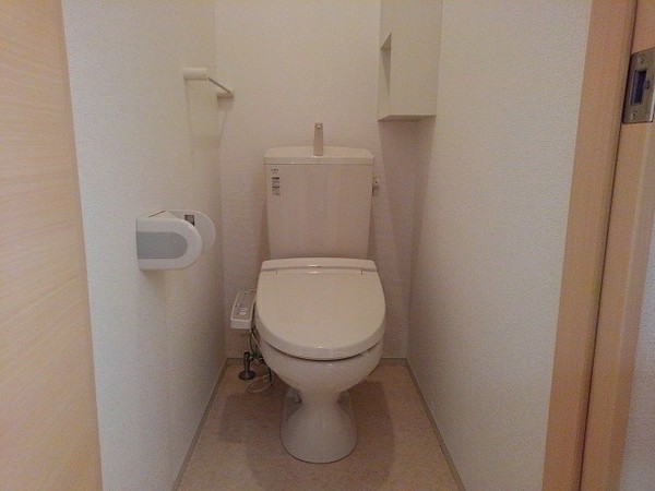 中巨摩郡昭和町清水新居のアパート