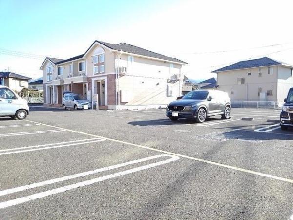 甲府市和戸町のアパート