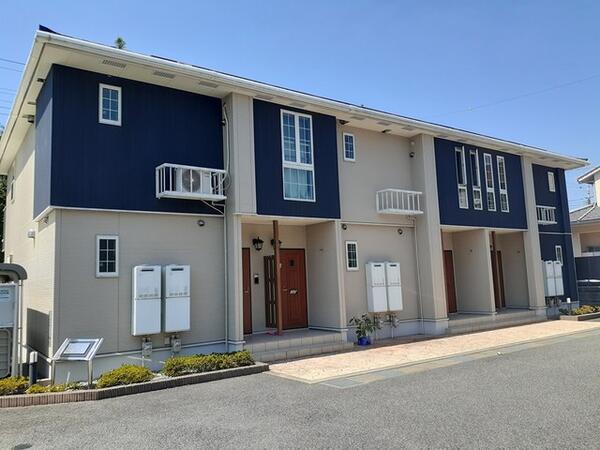 甲府市上石田3丁目のアパート