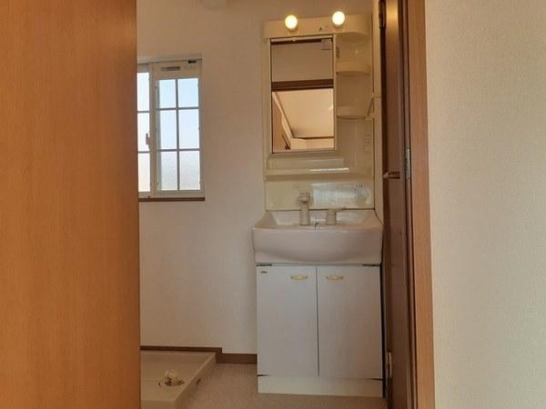 甲斐市富竹新田のアパート
