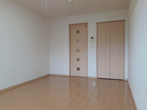 中央市下河東のマンション