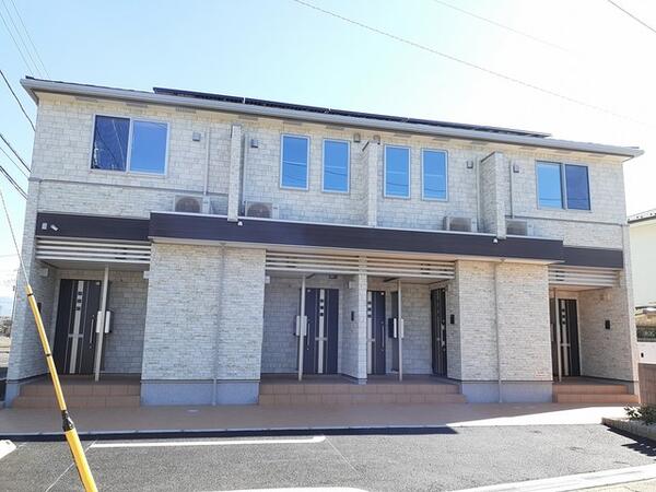 甲府市上石田2丁目のアパート