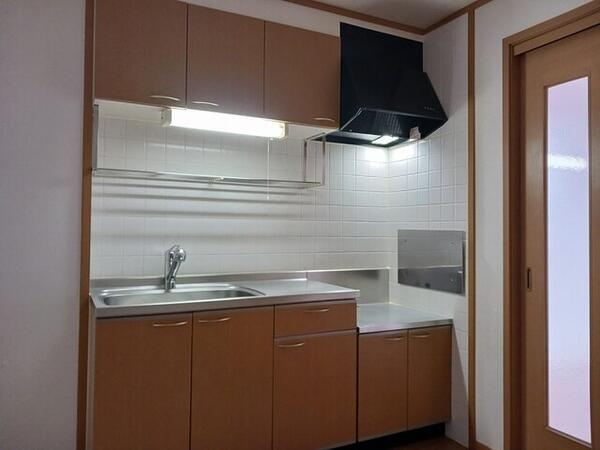 中巨摩郡昭和町西条のアパート