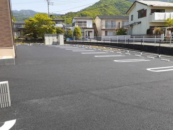 甲府市古府中町のアパート