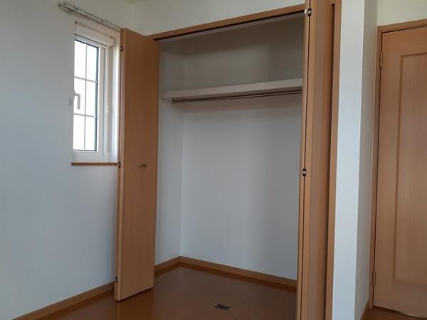 甲府市里吉１丁目のアパート