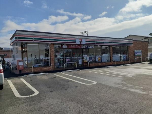 甲府市里吉１丁目のアパート