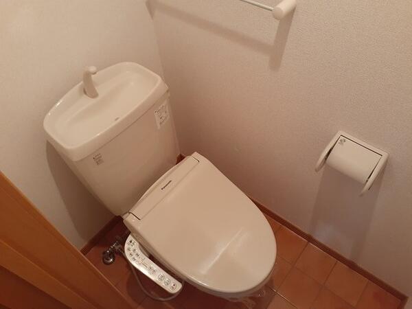 甲府市里吉１丁目のアパート