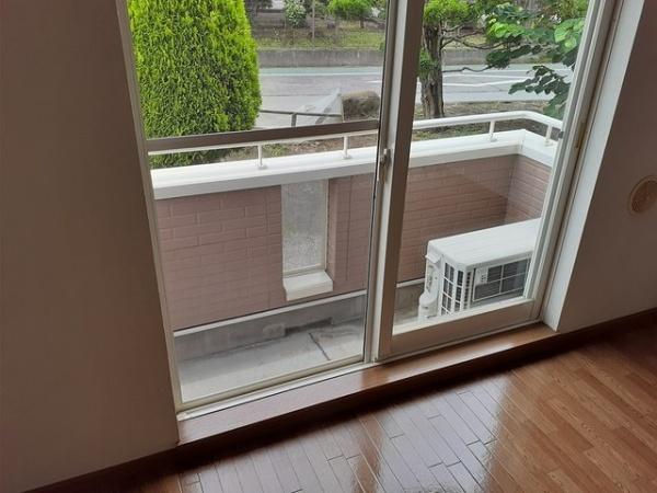 甲府市下飯田２丁目のアパート