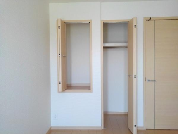 南アルプス市西野のアパート