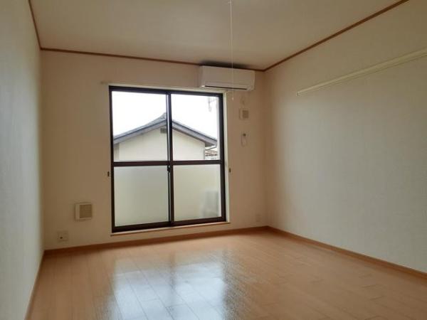 甲斐市西八幡のマンション