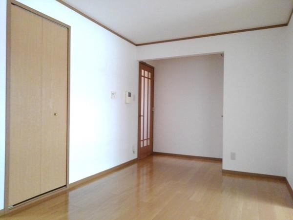 甲府市青葉町のアパート