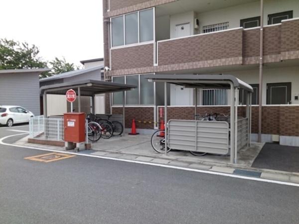 中巨摩郡昭和町河西のマンション