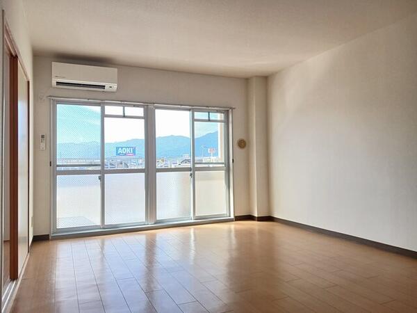 甲府市国母７丁目のマンション