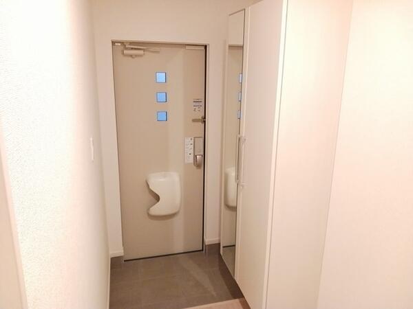 甲府市中小河原町のアパート
