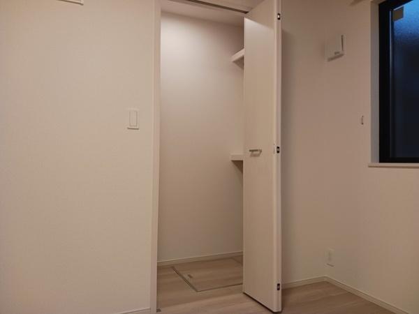 甲府市中小河原町のアパート