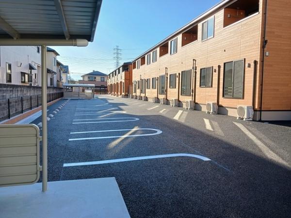 甲府市中小河原町のアパート