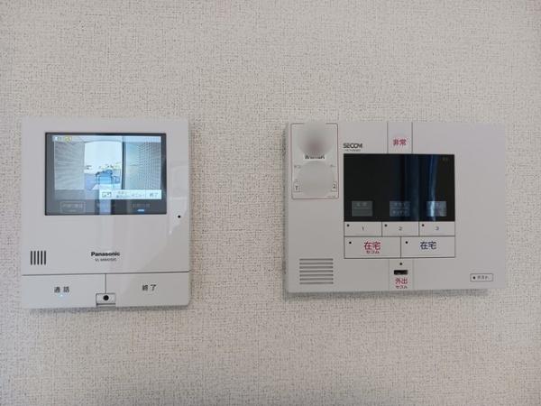 南アルプス市東南湖のアパート