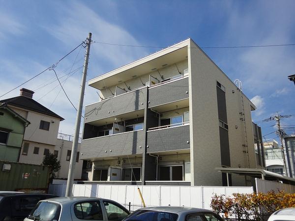 甲府市丸の内3丁目のアパート