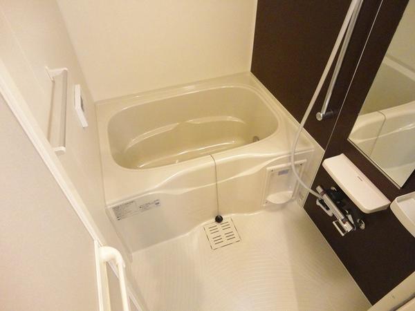 ウィステリア甲府