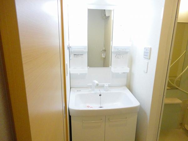 南巨摩郡富士川町大椚のアパート