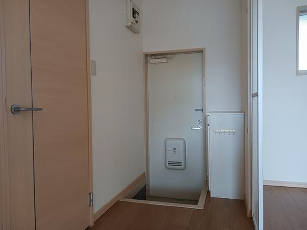 山梨市小原西のアパート