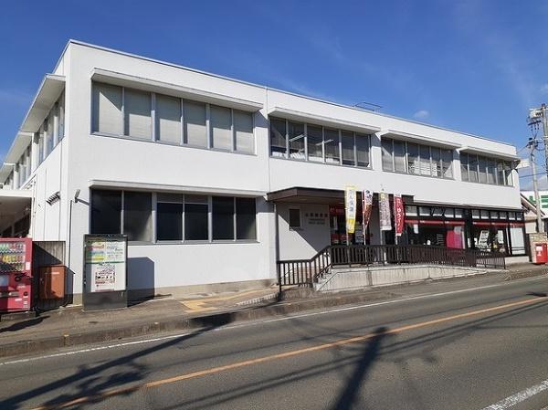 山梨市小原西のアパート