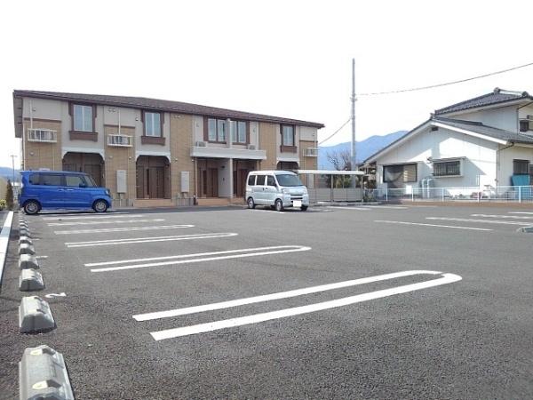 西八代郡市川三郷町高田のアパート