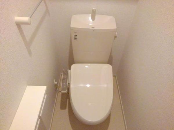 西八代郡市川三郷町高田のアパート