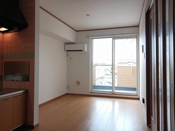 甲府市国母１丁目のアパート