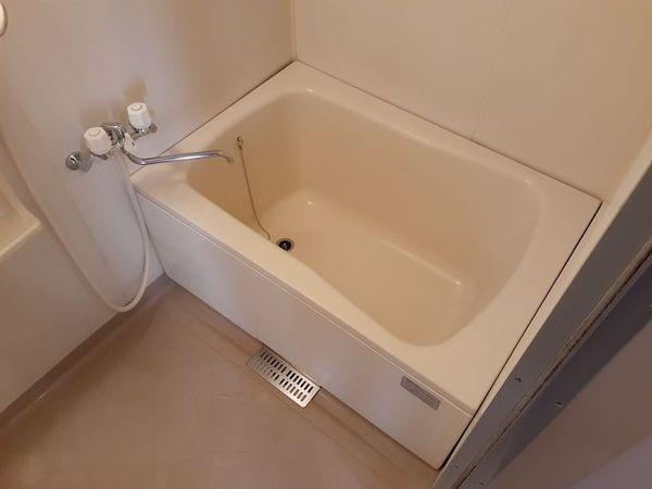 甲府市堀之内町のアパート