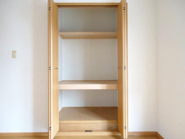 南アルプス市江原のアパート
