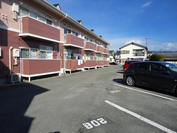 甲府市堀之内町のアパート