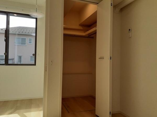 甲府市屋形３丁目のアパート