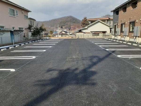 甲府市屋形３丁目のアパート