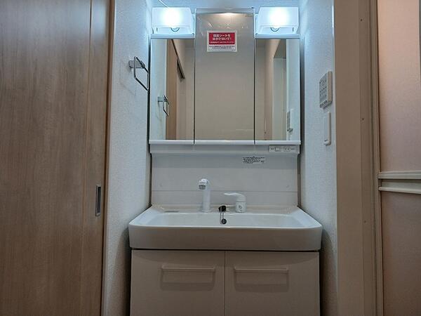 甲府市国母２丁目のアパート