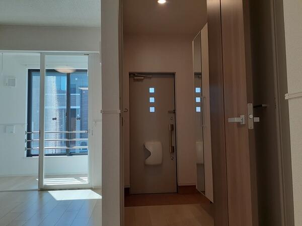 中央市布施のアパート