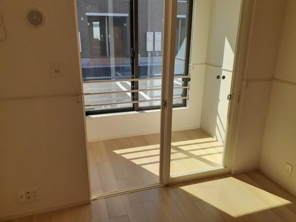 中央市布施のアパート