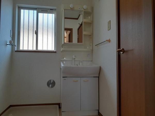 南アルプス市藤田のアパート