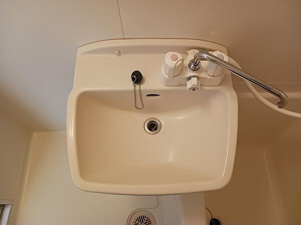 甲府市下飯田３丁目のアパート