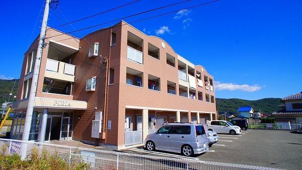 甲府市千塚５丁目のマンション