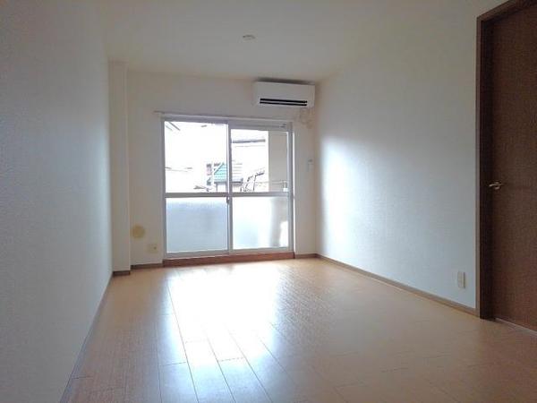 甲府市千塚５丁目のマンション
