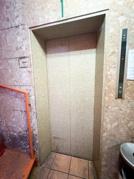 大阪市中央区南新町２丁目のマンション