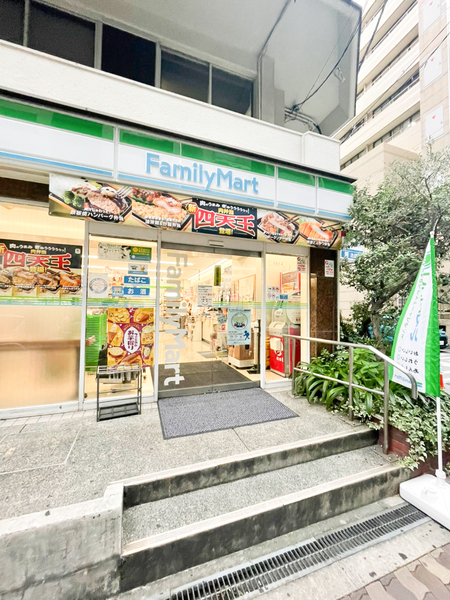 BRAVI南堀江(ファミリーマート南堀江1丁目店)