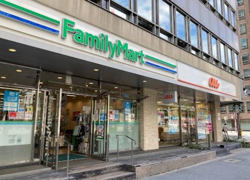 プレサンスロジェ本町(ファミリーマート本町四丁目店)