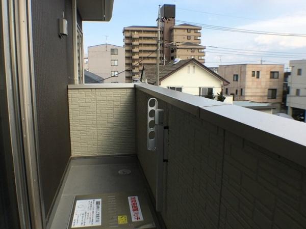 ラ・サンテ　Ｂ