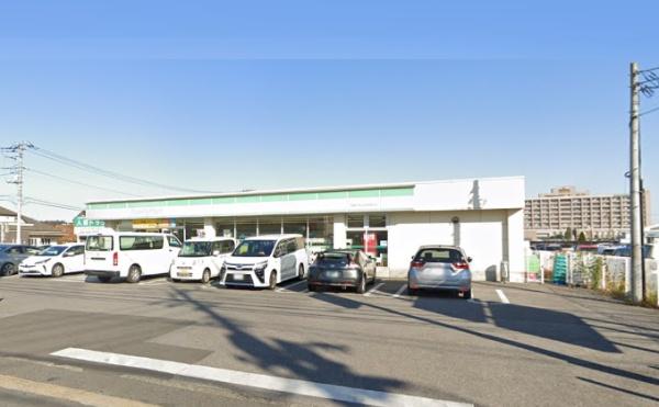 TWIN VILLA(ファミリーマート宇都宮済生会病院前店)