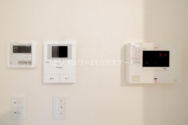 クレストコート
