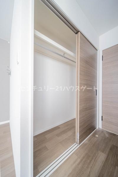 THEHOUSEODORI