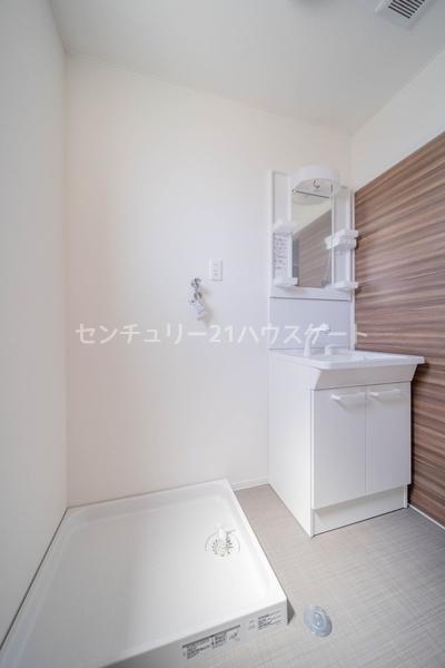 THEHOUSEODORI